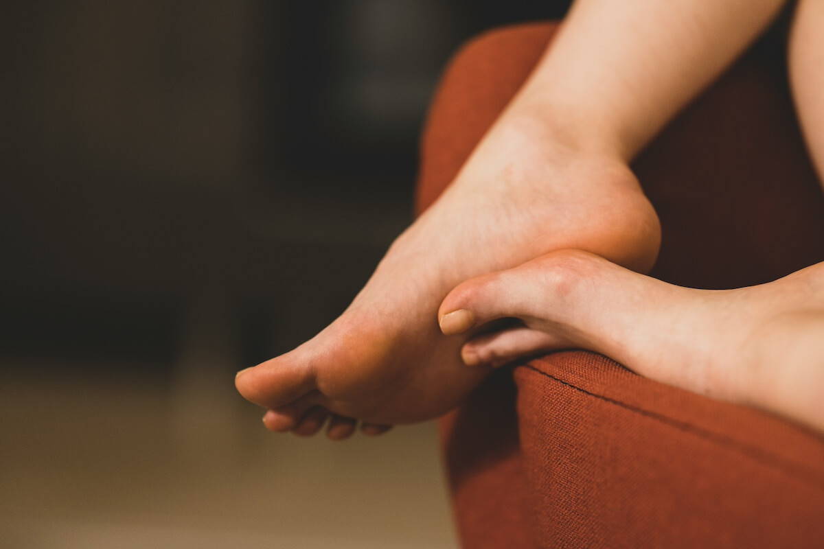 Réflexologie plantaire : 4 auto-massages magiques pour dire adieu aux petits maux du quotidien