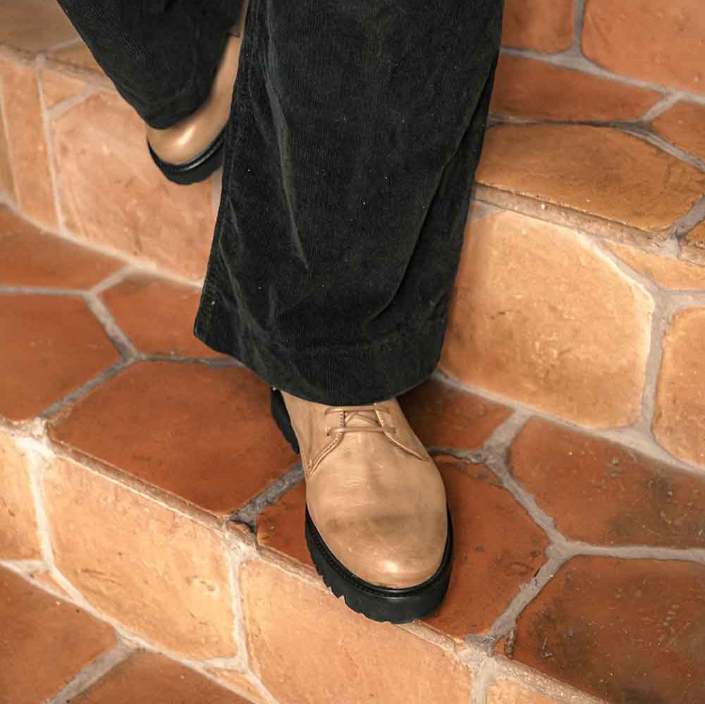 Derbies en cuir beige femme confortable semelle orthopédique