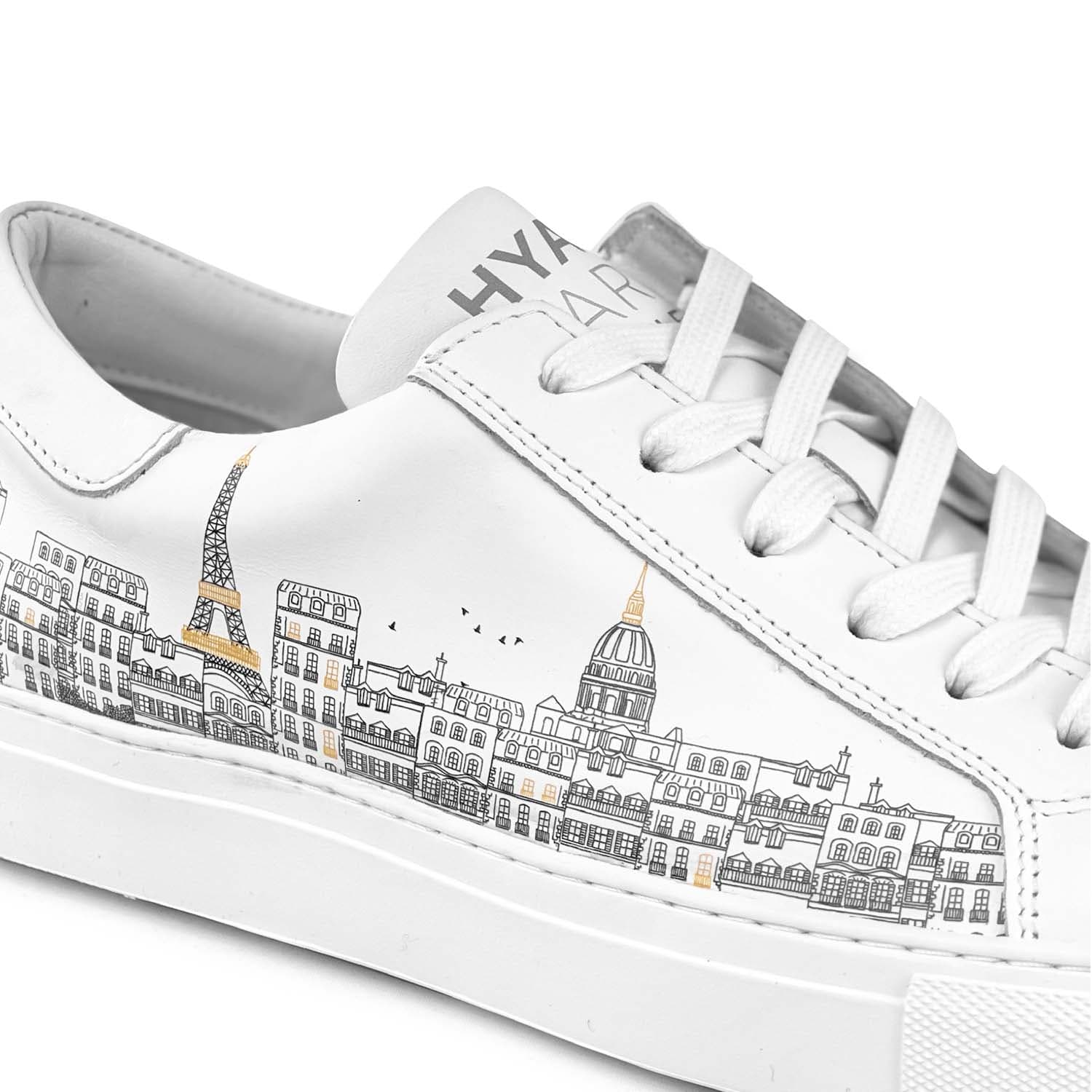 Chaussures professionnelles professionnelles sur sol de cuisine professionnelle