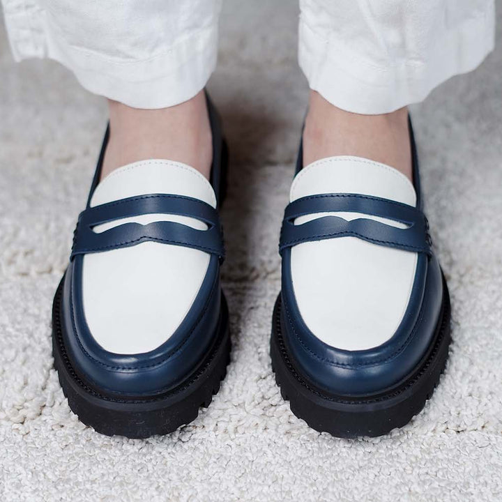 Mocassins confort Olivia ● Bleu et Crème